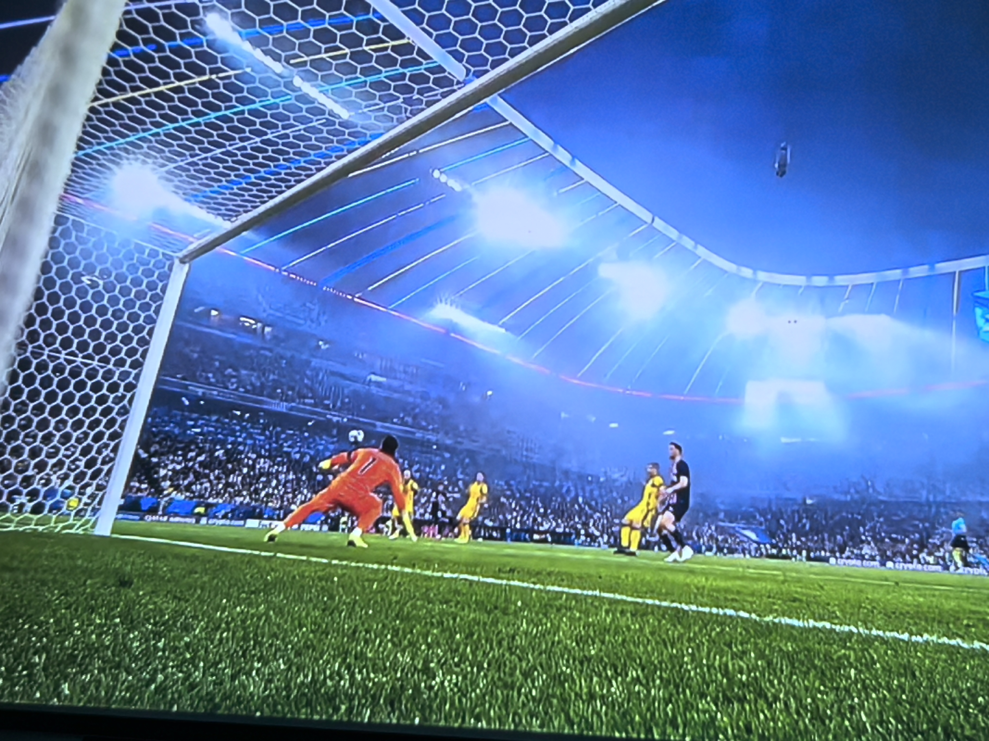 关于冲刺阶段德甲传出新动向；巴黎圣日耳曼手感冰凉；管理层表态——引发热议；高层口径保持一致的信息-开云体育下载