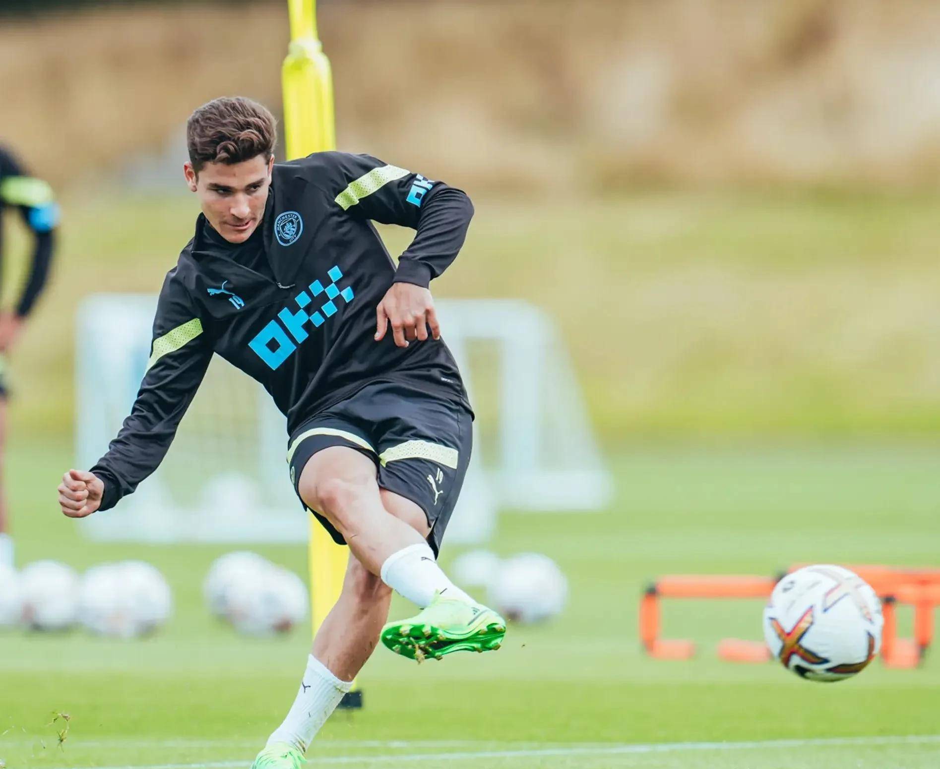 托特纳姆训练开放日，加时末段调整名单引欢呼，社区盾在即，年轻球员得到机会的简单介绍-开云体育app